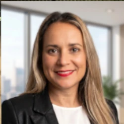 Liza M., propietaria de Segurosconliza.com